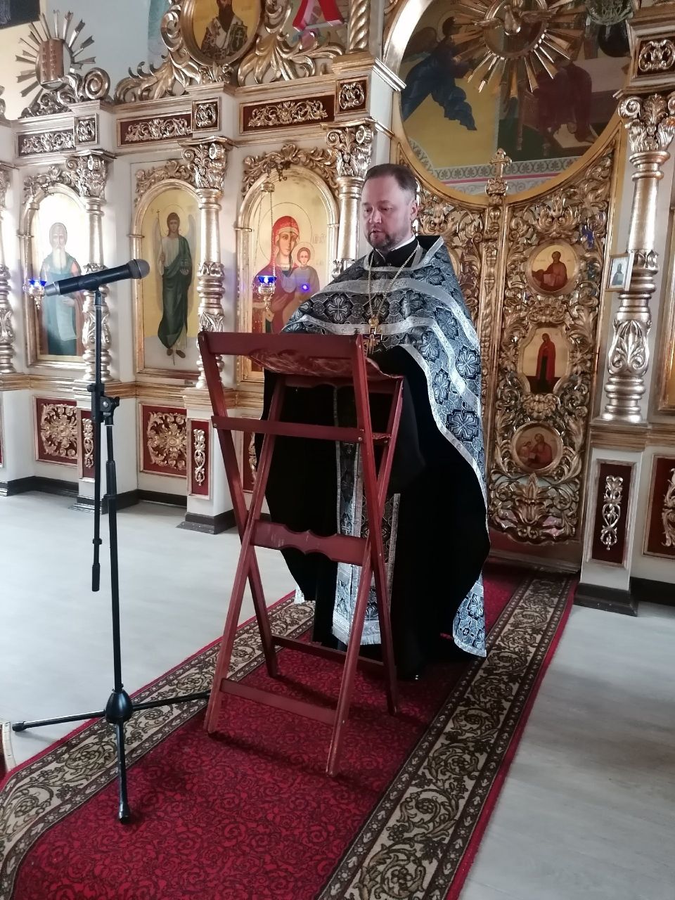Протоиерей Александр Филиппов совершил утреню с чтением Великого канона преподобного Андрея Критского