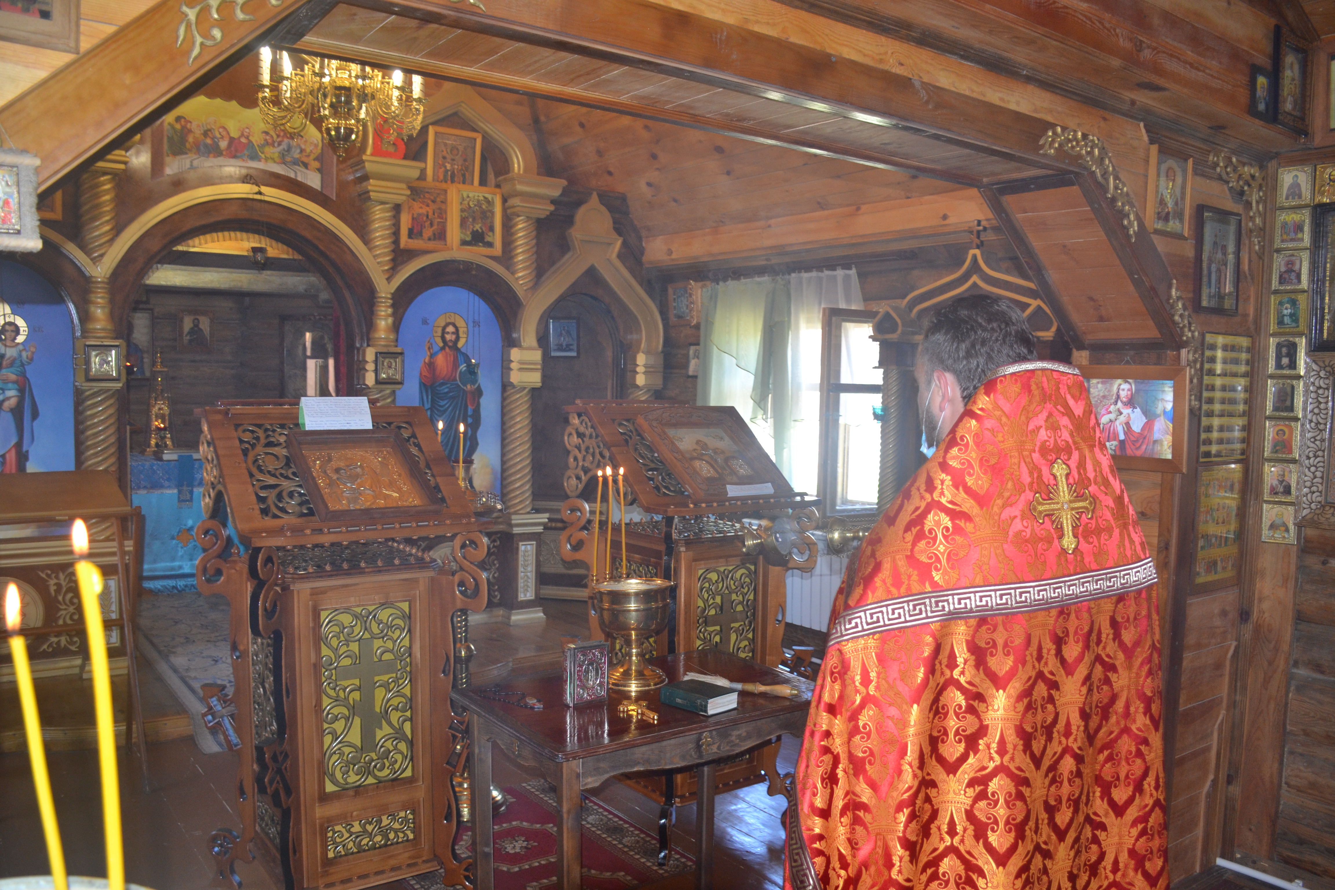 Протоиерей Антоний Шварёв совершил молебен в храме при исправительной колонии №7