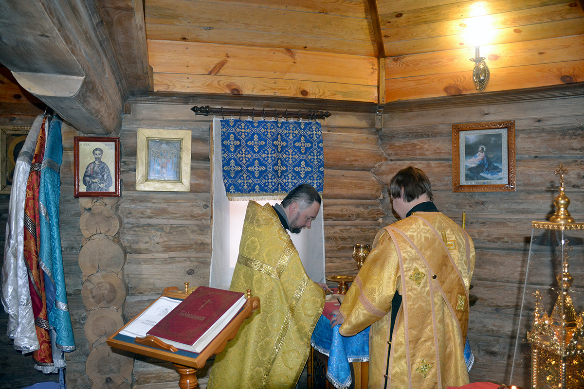 Протоиерей Антоний Шварёв совершил Литургию в храме при исправительной колонии №7