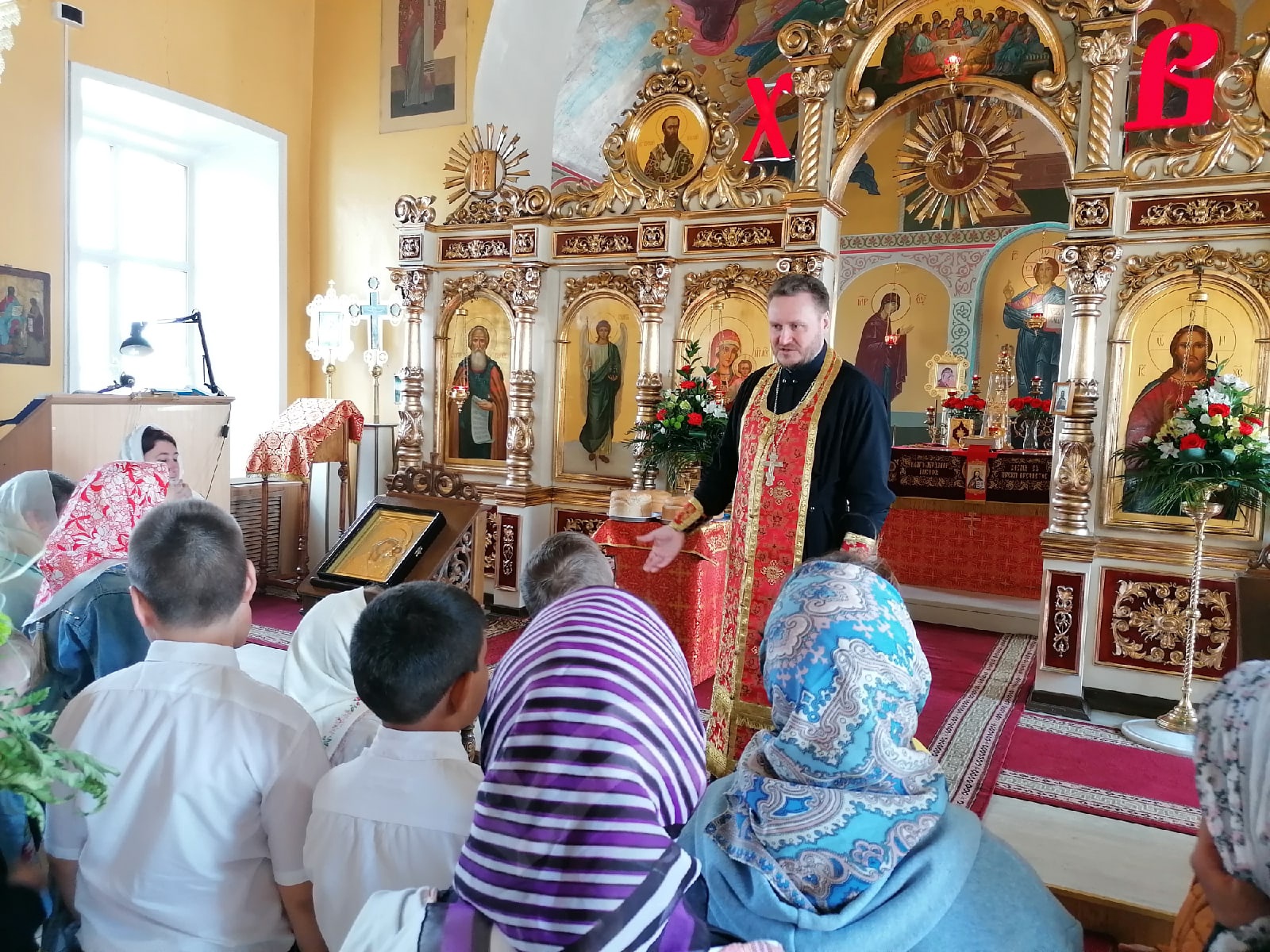 Священник Сергий Карасёв встретился с учениками средней школы №60