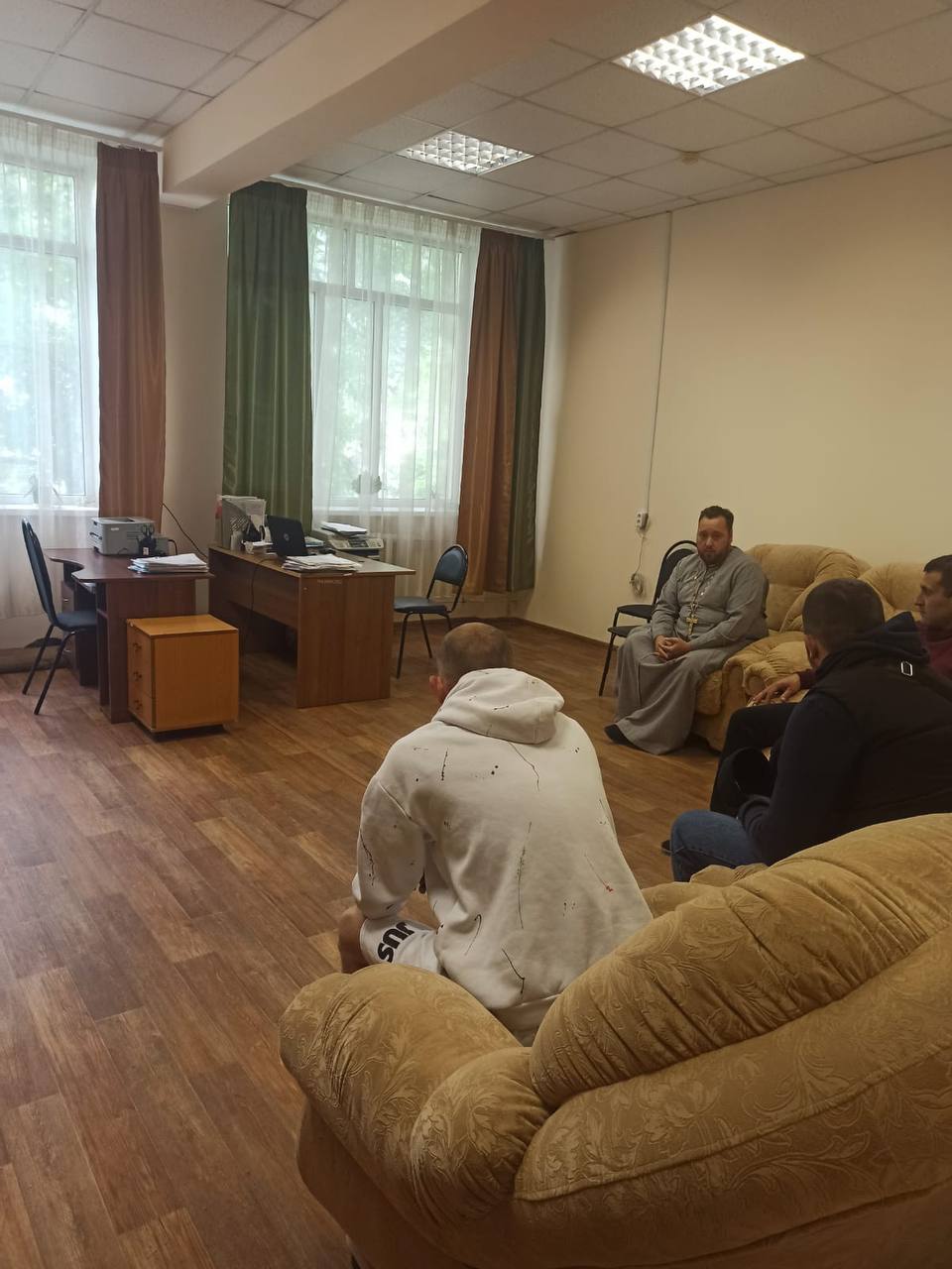 Протоиерей Антоний Шварев провел духовную беседу с сотрудниками УИС и осужденными без изоляции от общества
