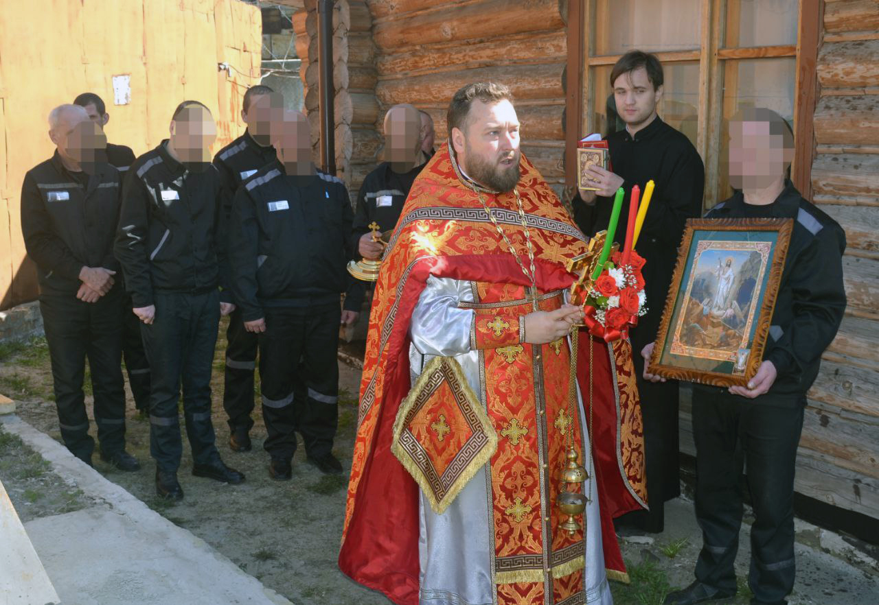 Протоиерей Антоний Шварёв совершил Божественную литургию в ИК-7