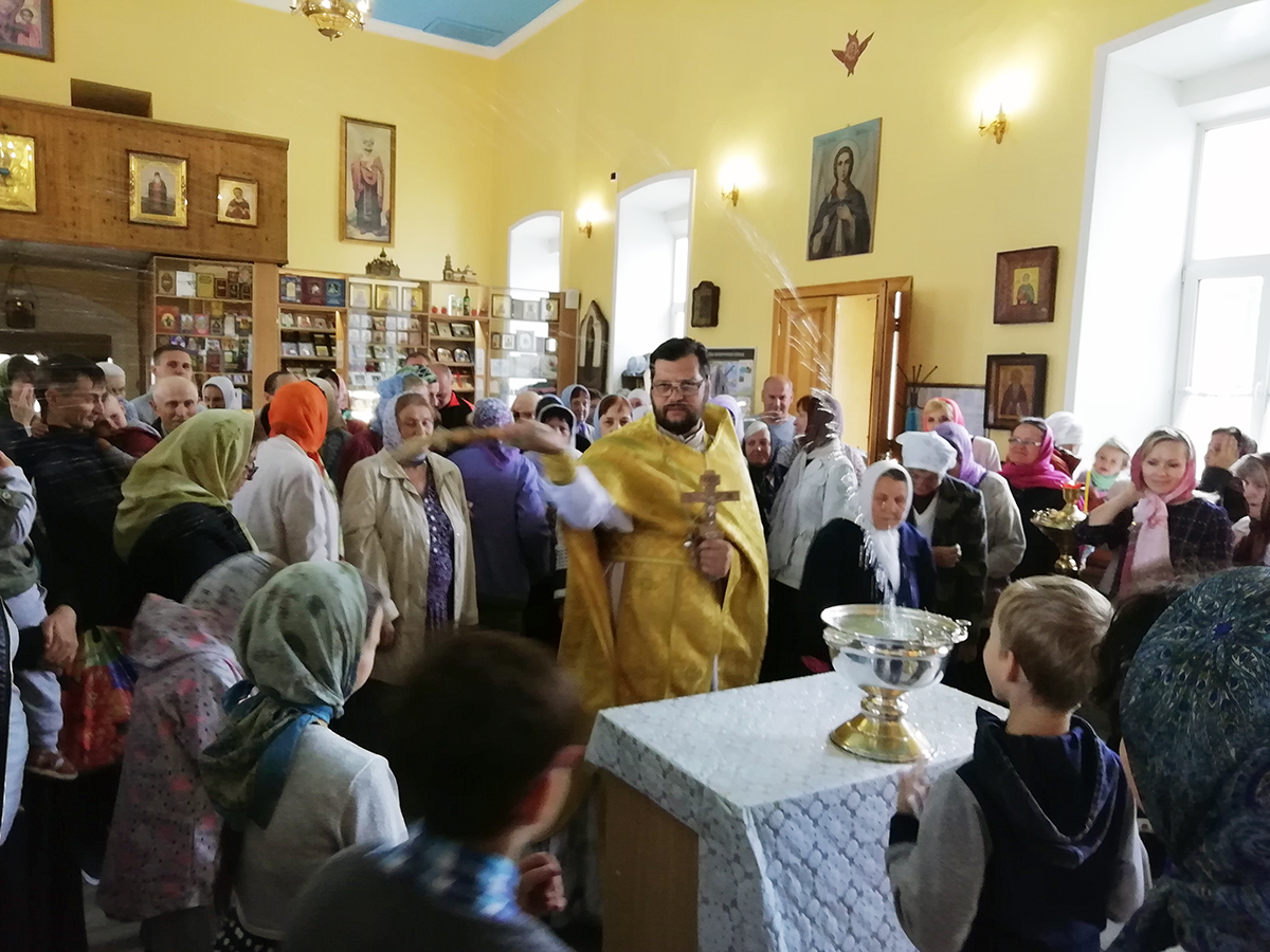 Неделя Всех святых в земле Русской просиявших