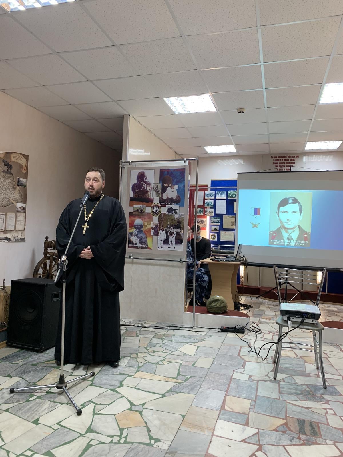  Школьникам православной гимназии  преподали «Урок мужества»  в  УФСИН