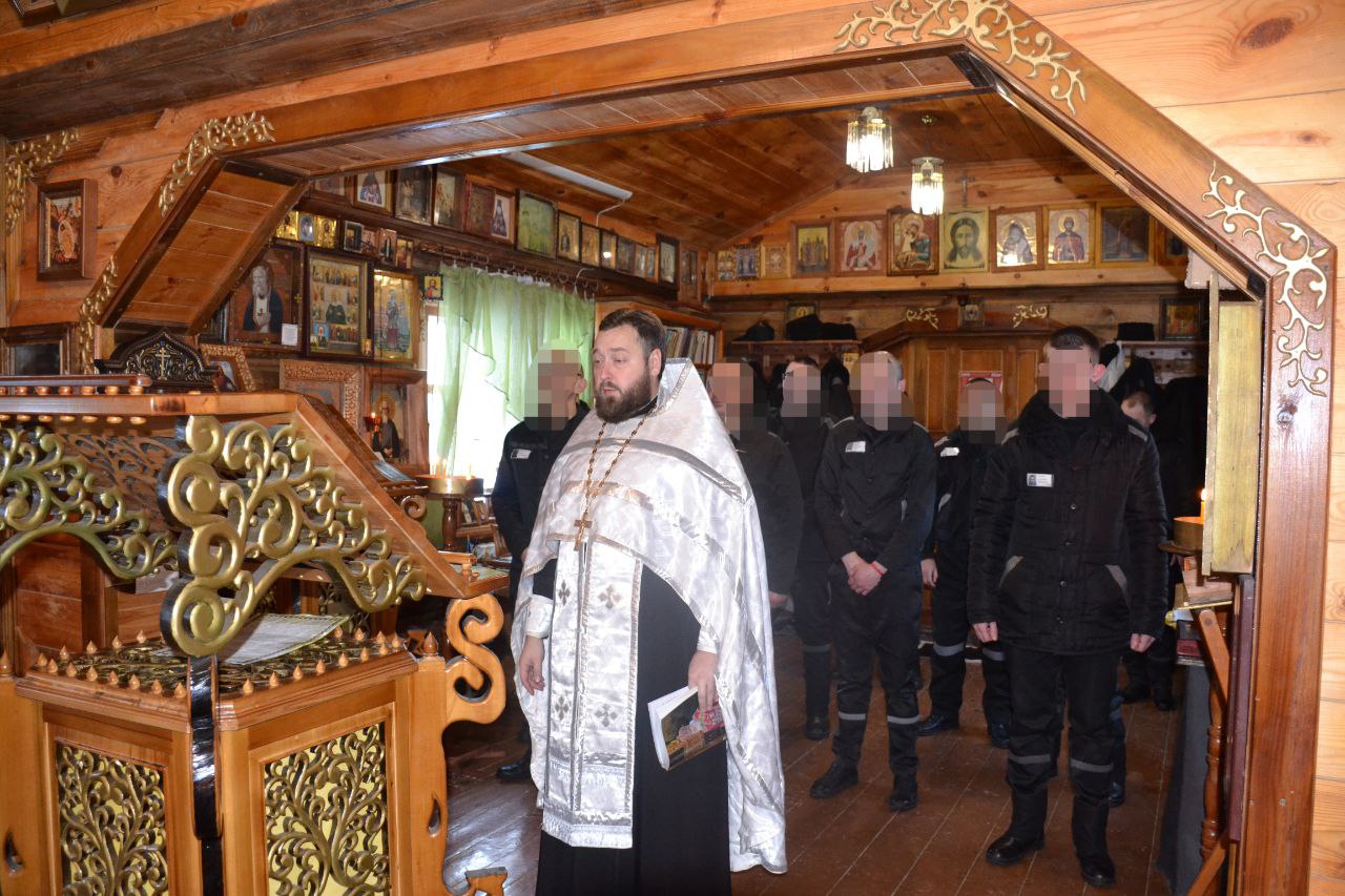  Протоиерей Антоний Шварёв поздравил осужденных ИК-7 с Рождеством Христовым