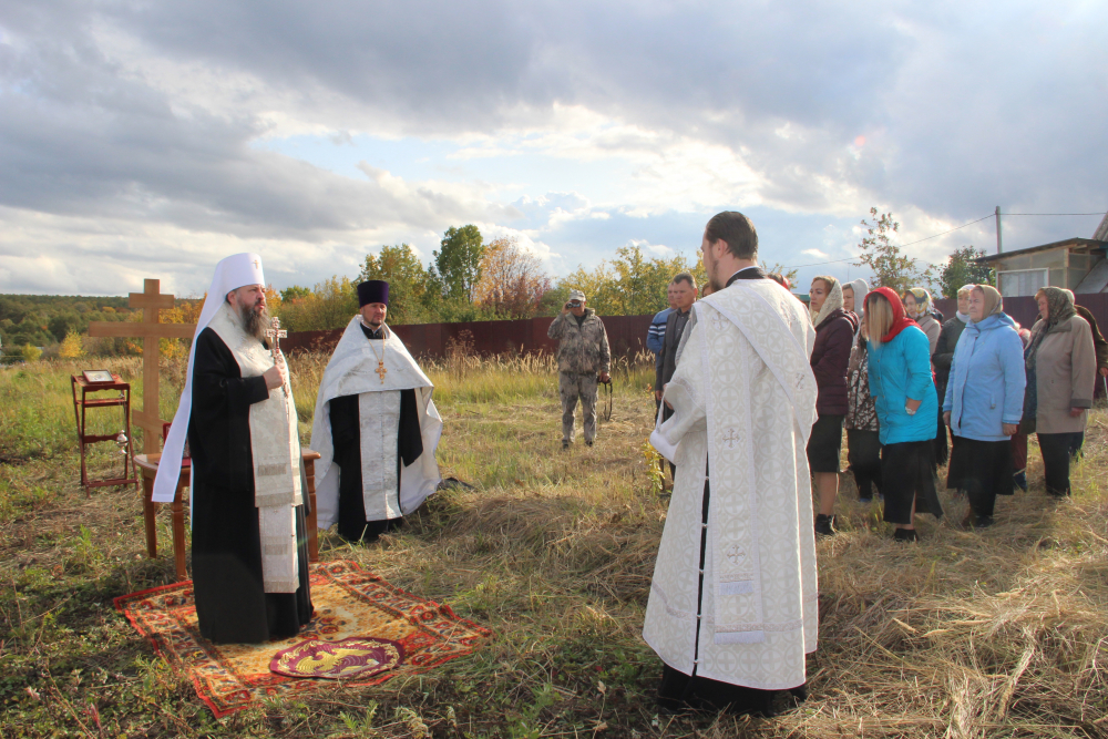 20 сентября 2019 года митрополит Пензенский и Нижнеломовский Серафим совершил освящение места под строительство храма