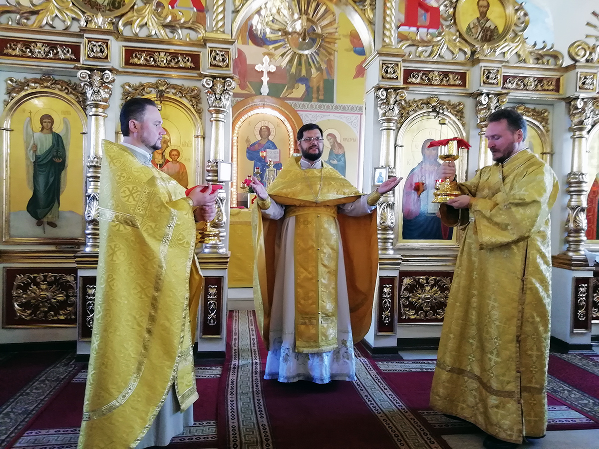 Праздник явлению иконы Пресвятой Богородицы во граде Казани