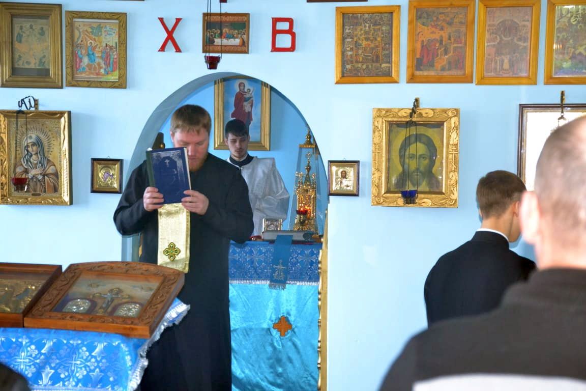 Протоиерей Антоний Шварёв совершил литургию в  исправительной колонии №7