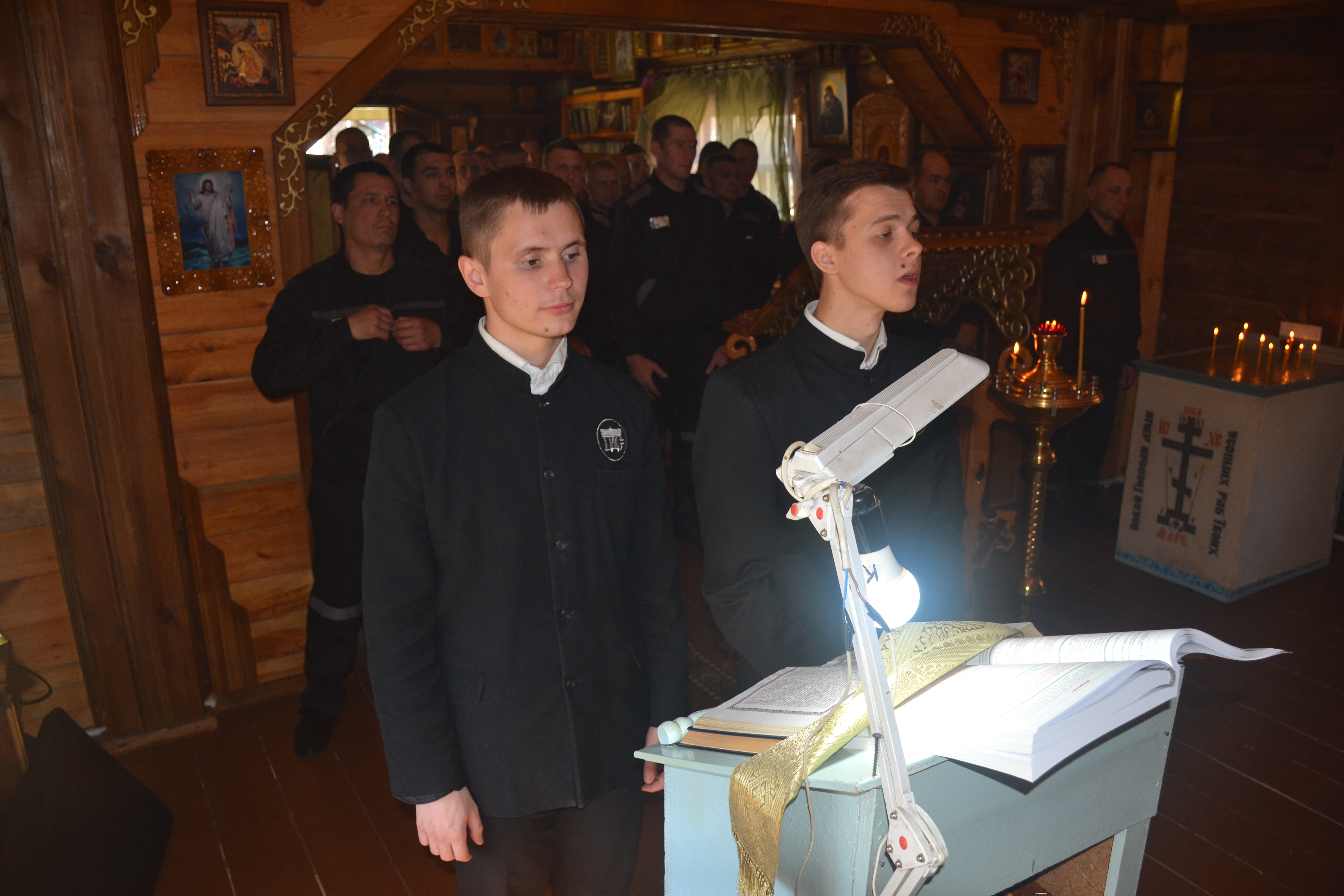 Протоиерей Антоний Шварёв совершил Божественную литургию в ИК-7