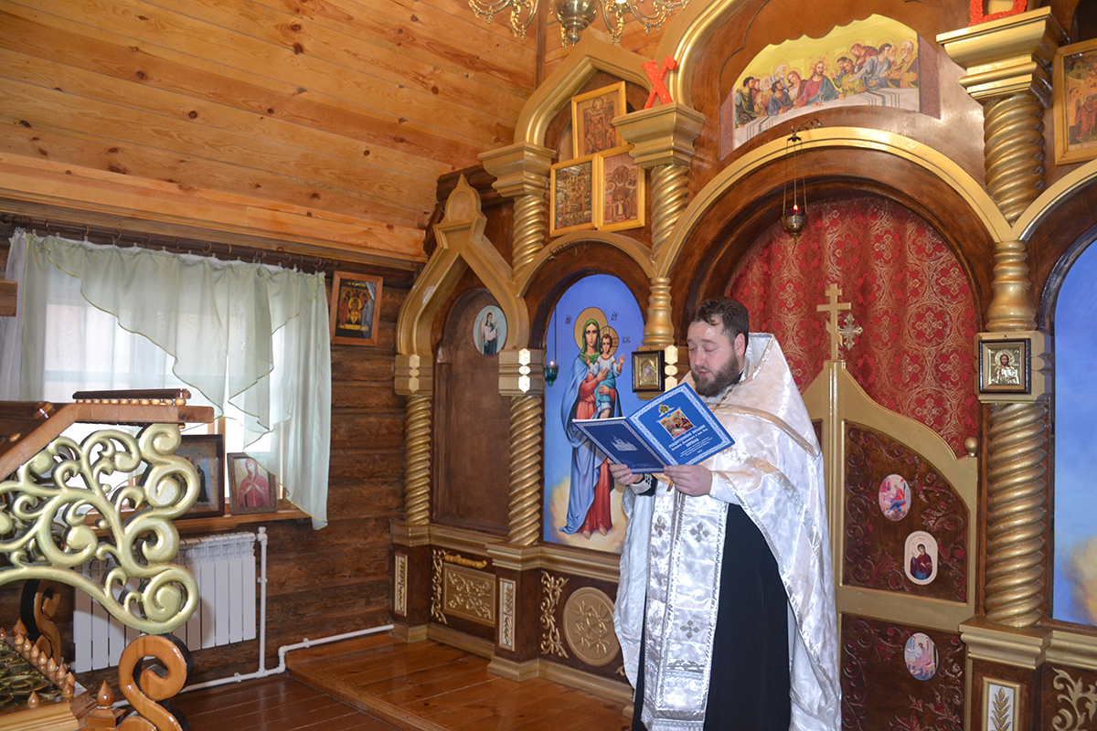 Протоиерей Антоний Шварёв поздравил осужденных ИК-7 с Рождеством Христовым