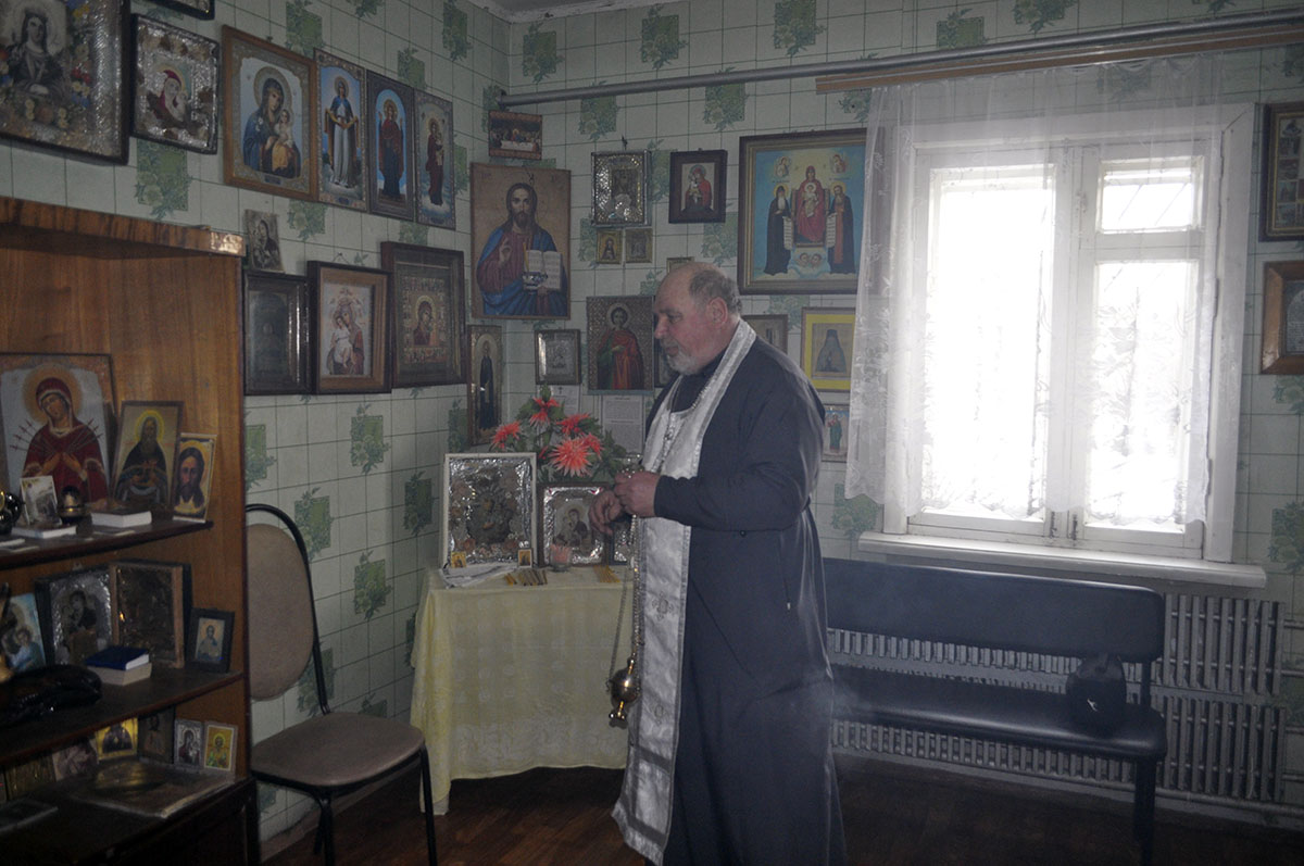 Иерей Александр Хохлов посетил Дом ночного пребывания