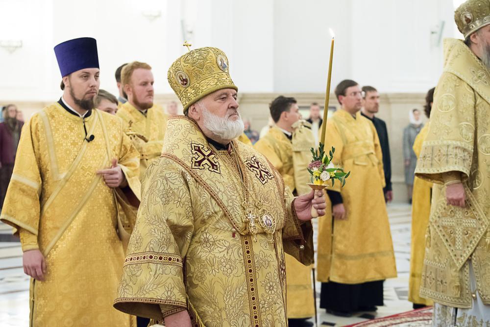 Протоиерей Александр Филиппов сослужил архиереям за всенощным бдением в Спасском кафедральном соборе 