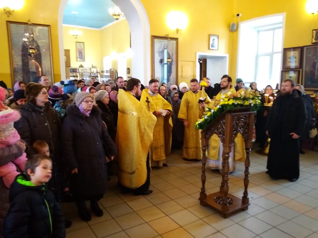 Престольный праздник нашего храма в честь святителя Николая, архиепископа Мир Ликийских, чудотворца
