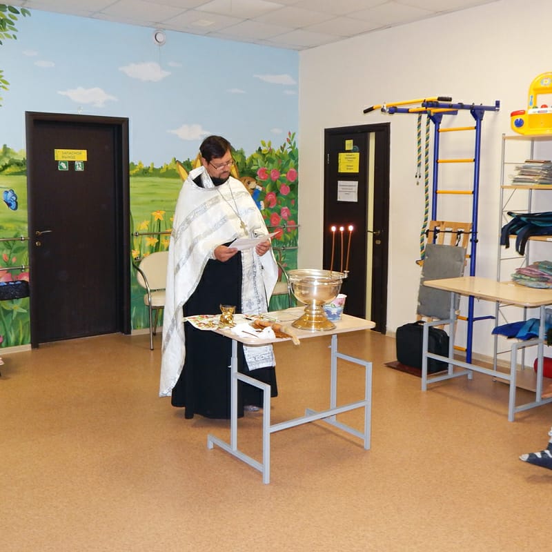 Иерей Сергий Беляков посетил физкультурно-оздоровительный центр для людей с ограниченными возможностями "Адели-Пенза"