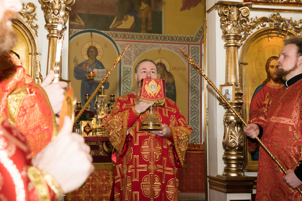 Во вторник Светлой седмицы митрополит Серафим совершил Божественную литургию в нашем храме