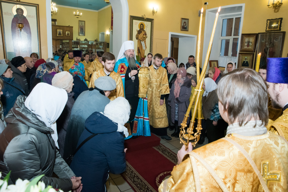 В престольный праздник митрополит Серафим совершил литургию в нашем храме  