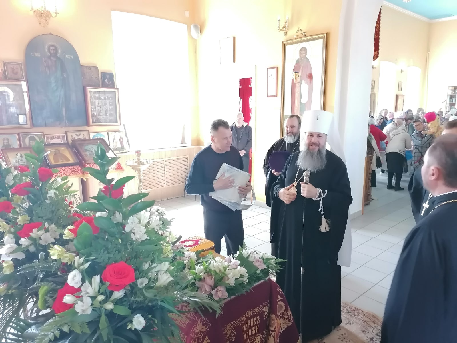 В Великую Субботу 23 апреля 2022 года Высокопреосвященный Серафим, митрополит Пензенский и Нижнеломовский, посетил наш храм