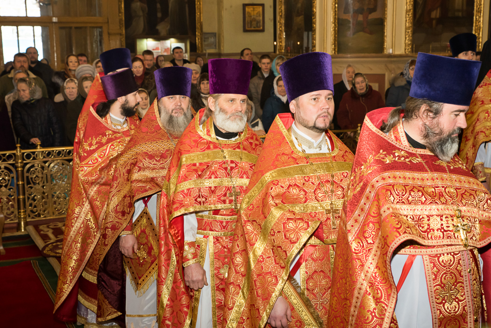 Протоиерей Александр Филиппов поздравил  митрополита Серафима с днем Ангела