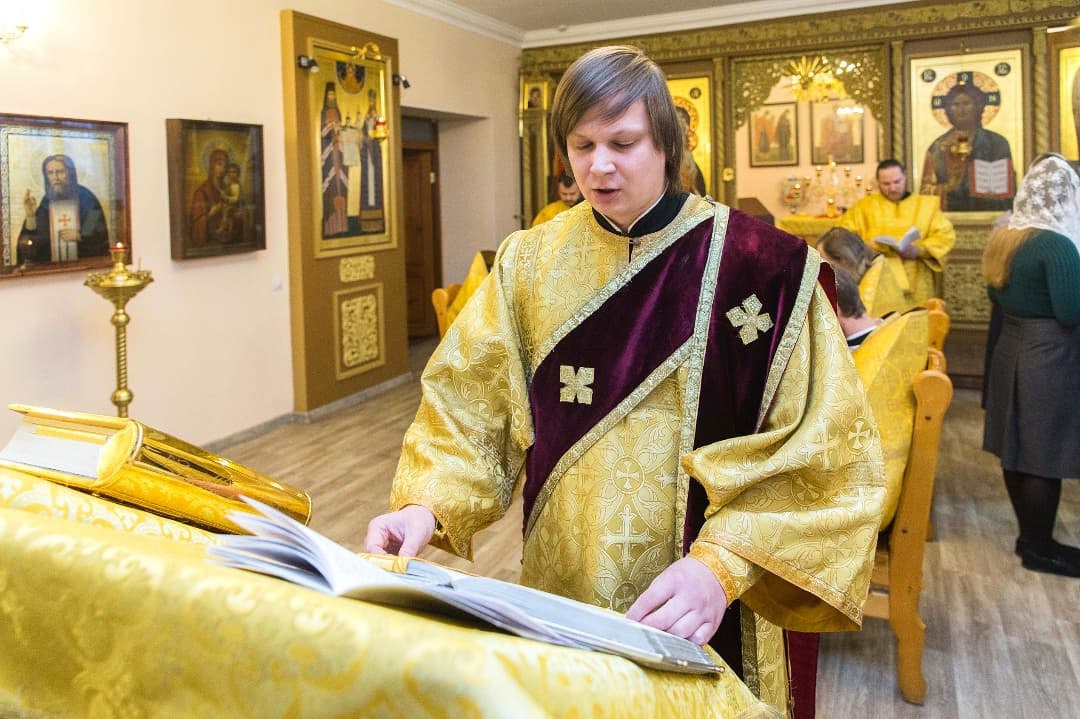 Диакон Сергий Исайчев сослужил за литургией в Пензенской духовной семинарии