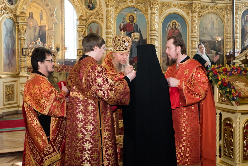 В праздник Собора новомучеников и исповедников Церкви Русской митрополит Серафим принял поздравления с днем Ангела