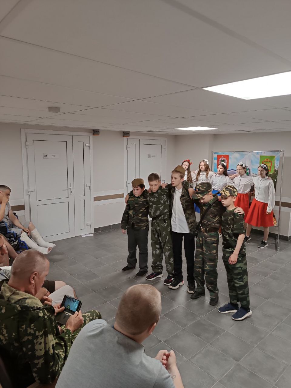 Воспитанники воскресной школы Никольского храма г.Пензы провели концерт для раненых военнослужащих