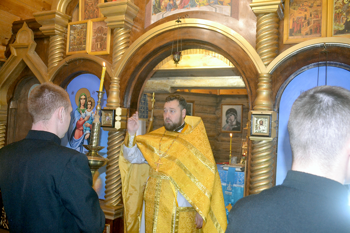 Протоиерей Антоний Шварёв совершил Литургию в храме при исправительной колонии №7