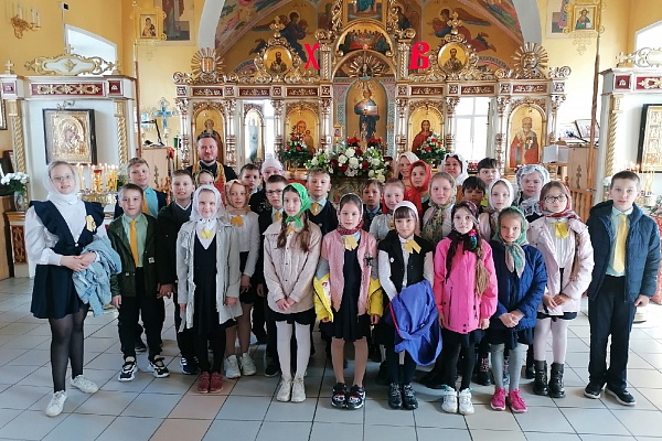 Встреча священника с учениками средней школы №60