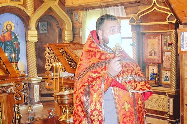 Протоиерей Антоний Шварёв совершил молебен в храме при исправительной колонии №7