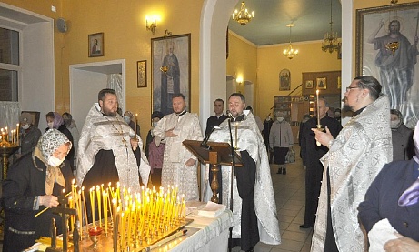 Заупокойное богослужение в канун Димитриевской родительской субботы