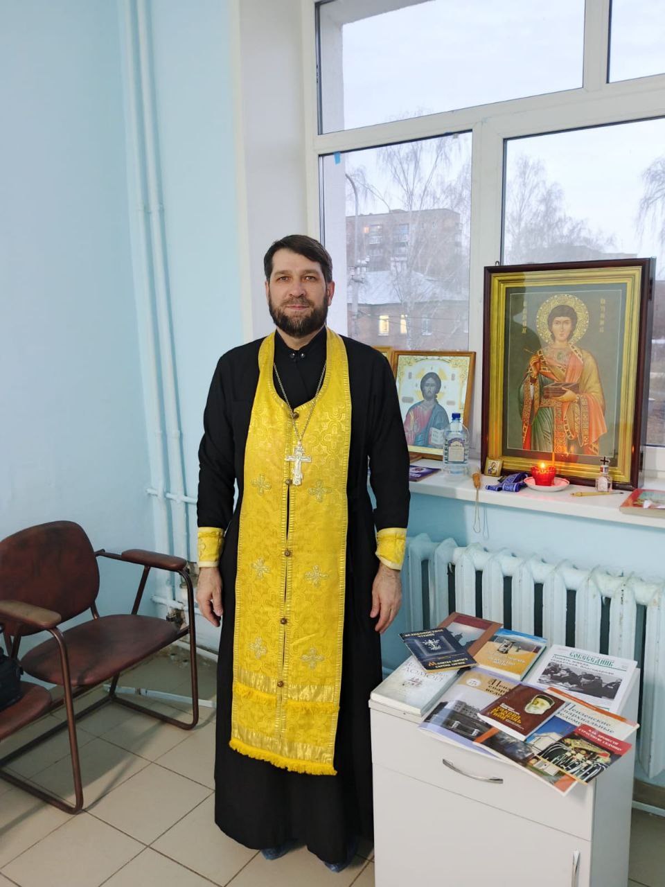 Священники посетили раненых участников СВО в военном госпитале Пензы