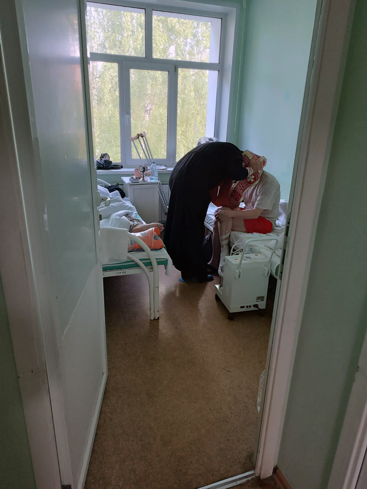 Священники посетили раненых участников СВО в военном госпитале Пензы