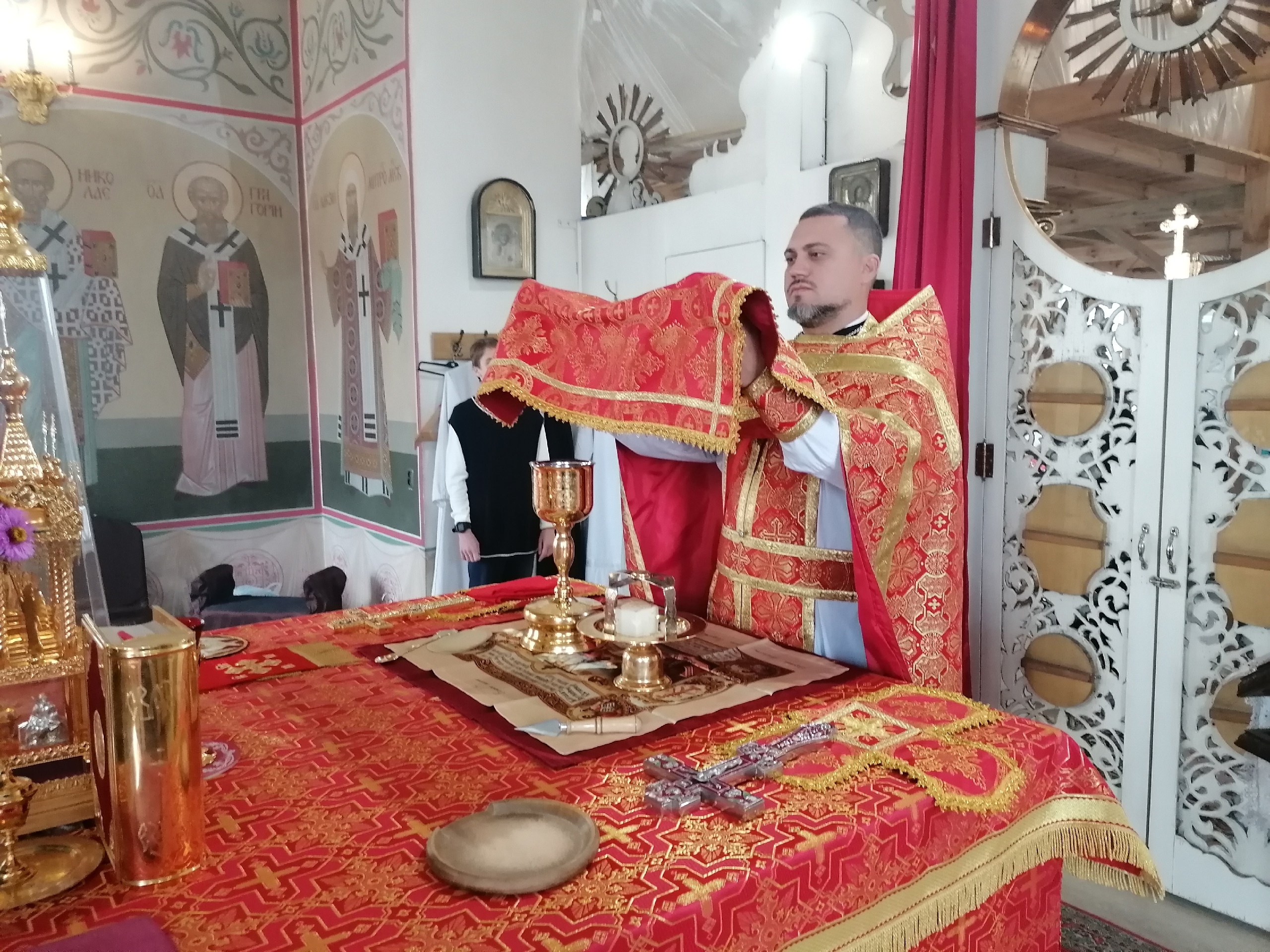 Празднование Воздвижения Животворящего Креста Господня