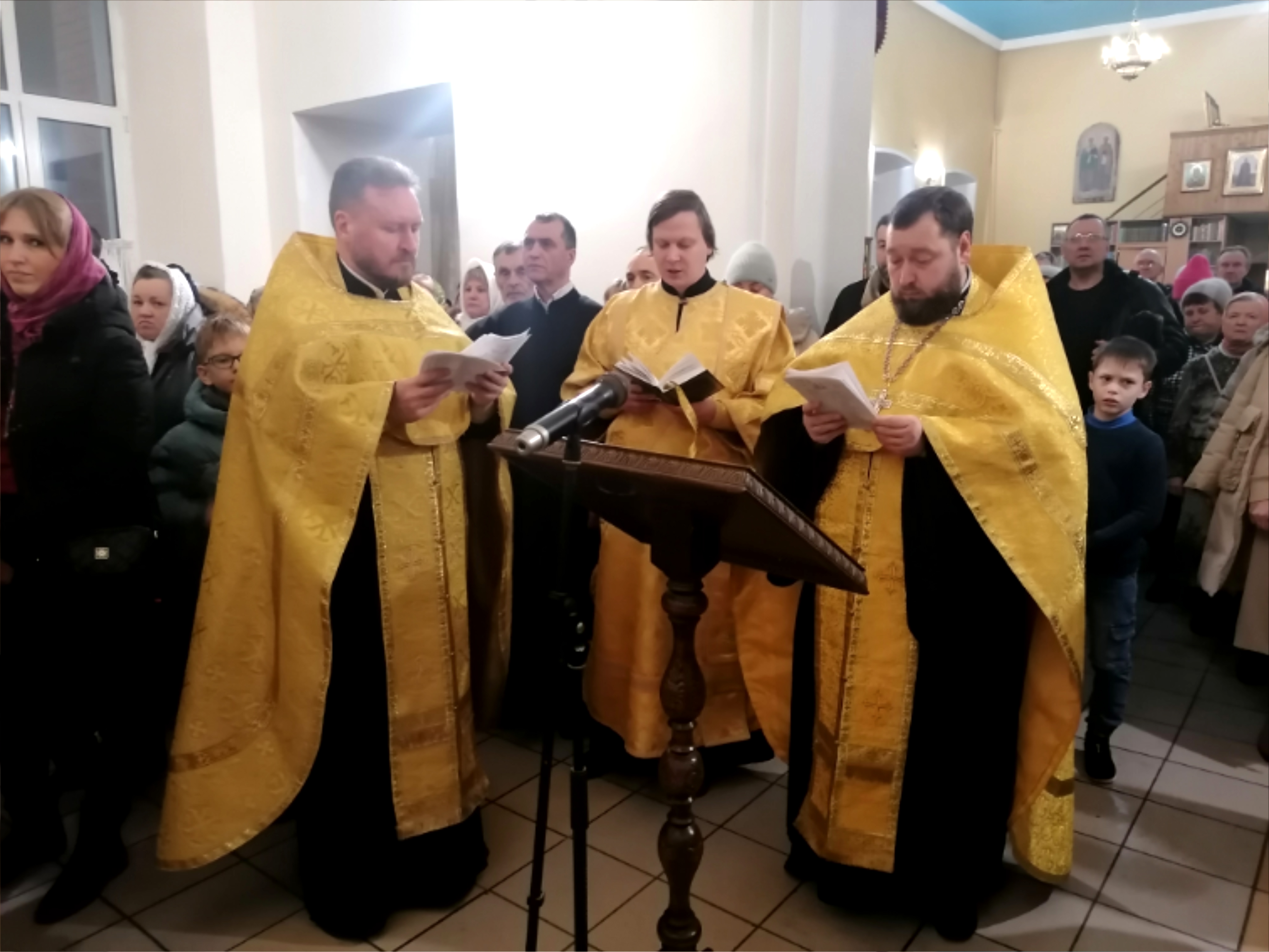 Протоиерей Антоний Шварев совершил Новогодний молебен