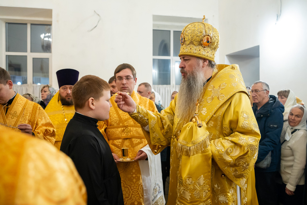 В канун престольного праздника митрополит Серафим совершил всенощное бдение в нашем храме