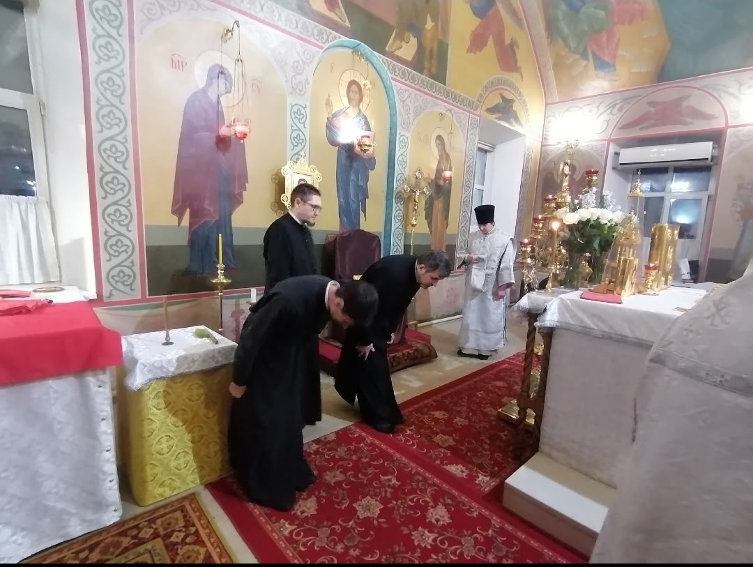 Всенощное бдение в канун праздника Рождества Христова