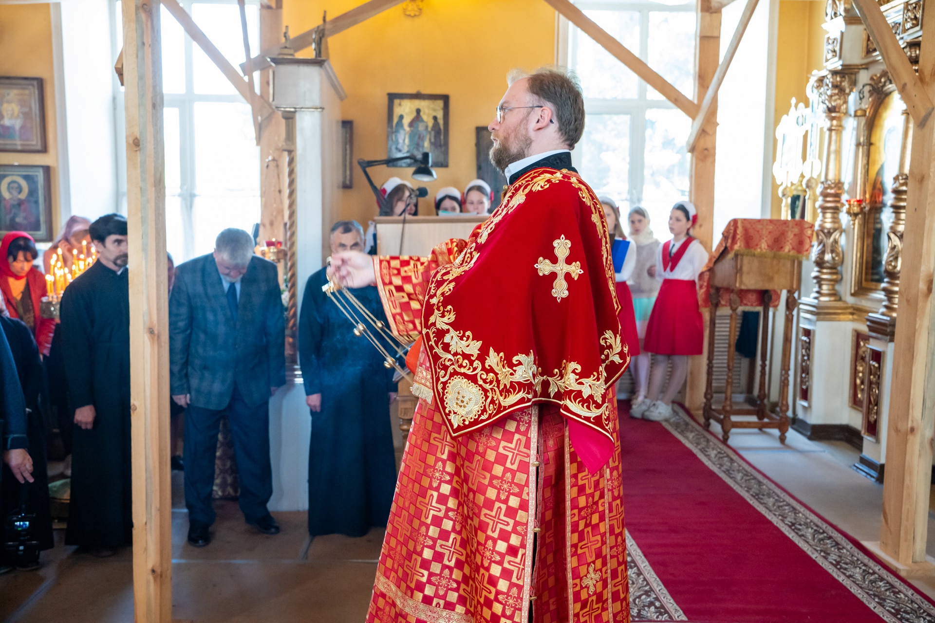 В день престольного праздника митрополит Серафим совершил литургию в нашем храме