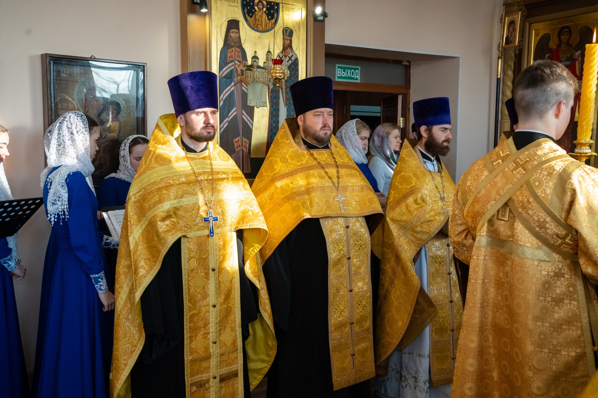 Протоиерей Александр Филиппов сослужил митрополиту Серафиму в престольный праздник и актовый день в Пензенской духовной семинарии   
