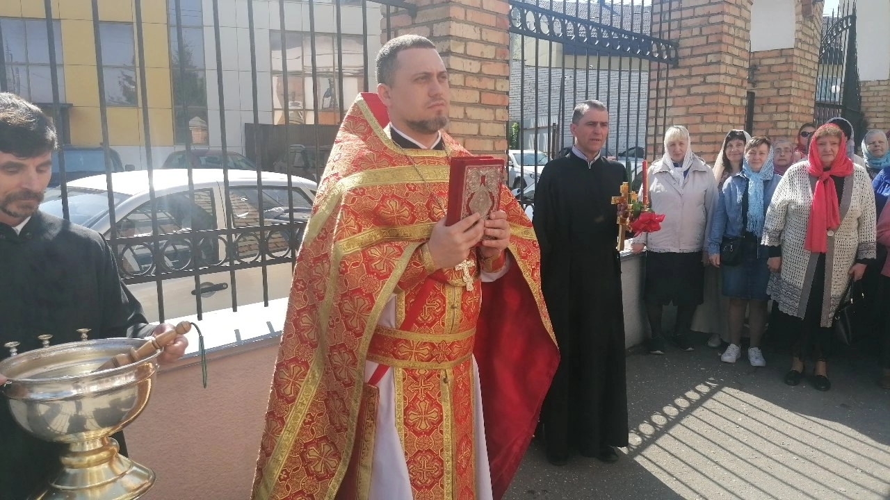 В пятницу Светлой седмицы иерей Владимир Журавлев совершил Божественную литургию