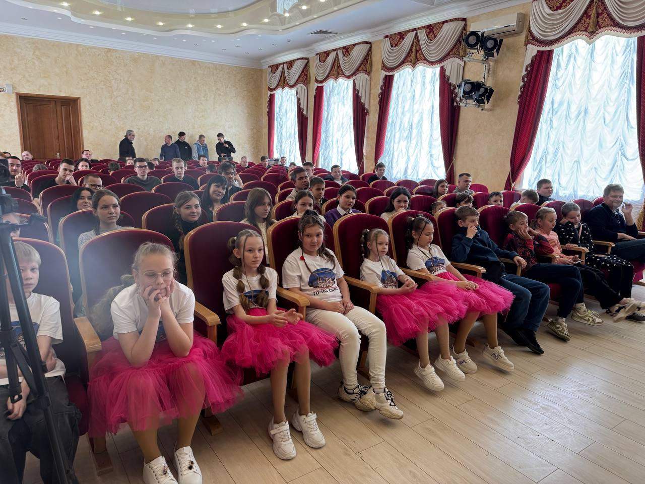 В Пензенской духовной семинарии состоялся концерт ВИА «Точка Света» из города Кузнецка