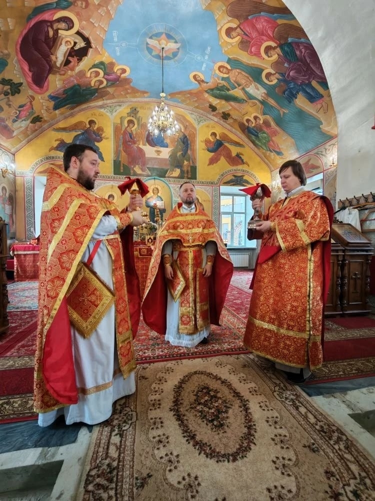 Неделя жен-мироносиц