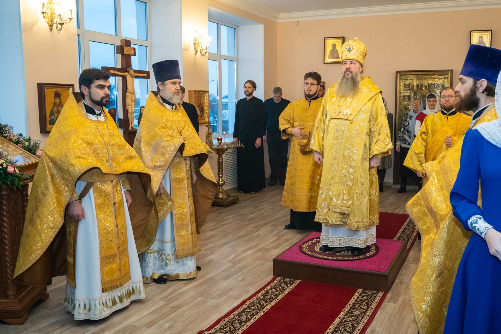 Протоиерей Александр Филиппов сослужил митрополиту Серафиму в престольный праздник и актовый день в Пензенской духовной семинарии   