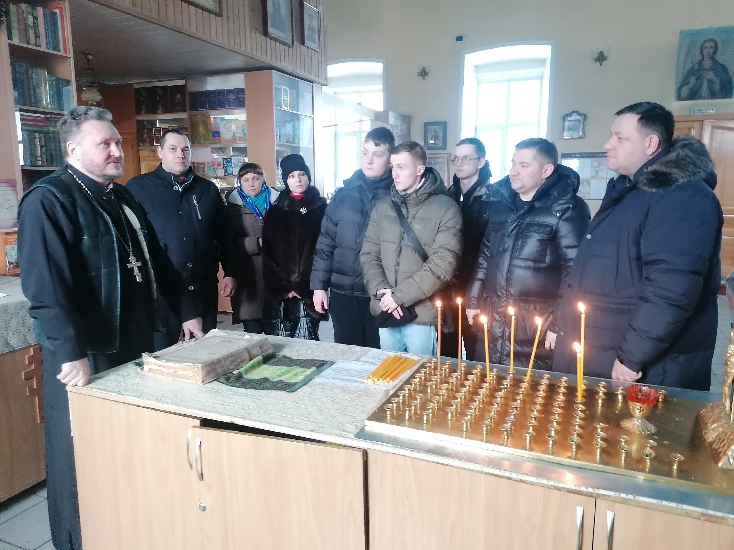Иерей Сергий Карасёв провел встречу с молодежью