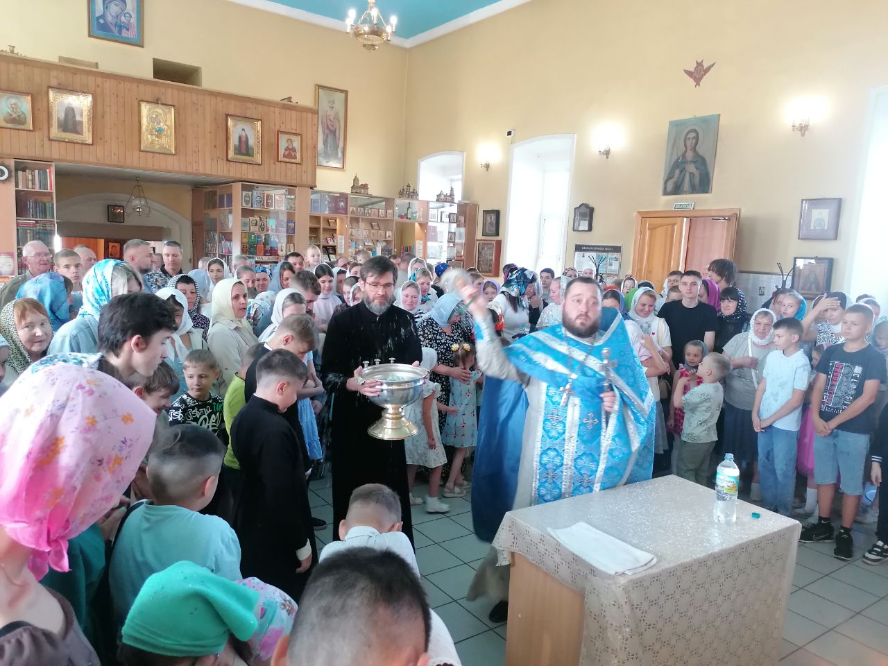 Богослужения в Неделю 12-ю по Пятидесятнице