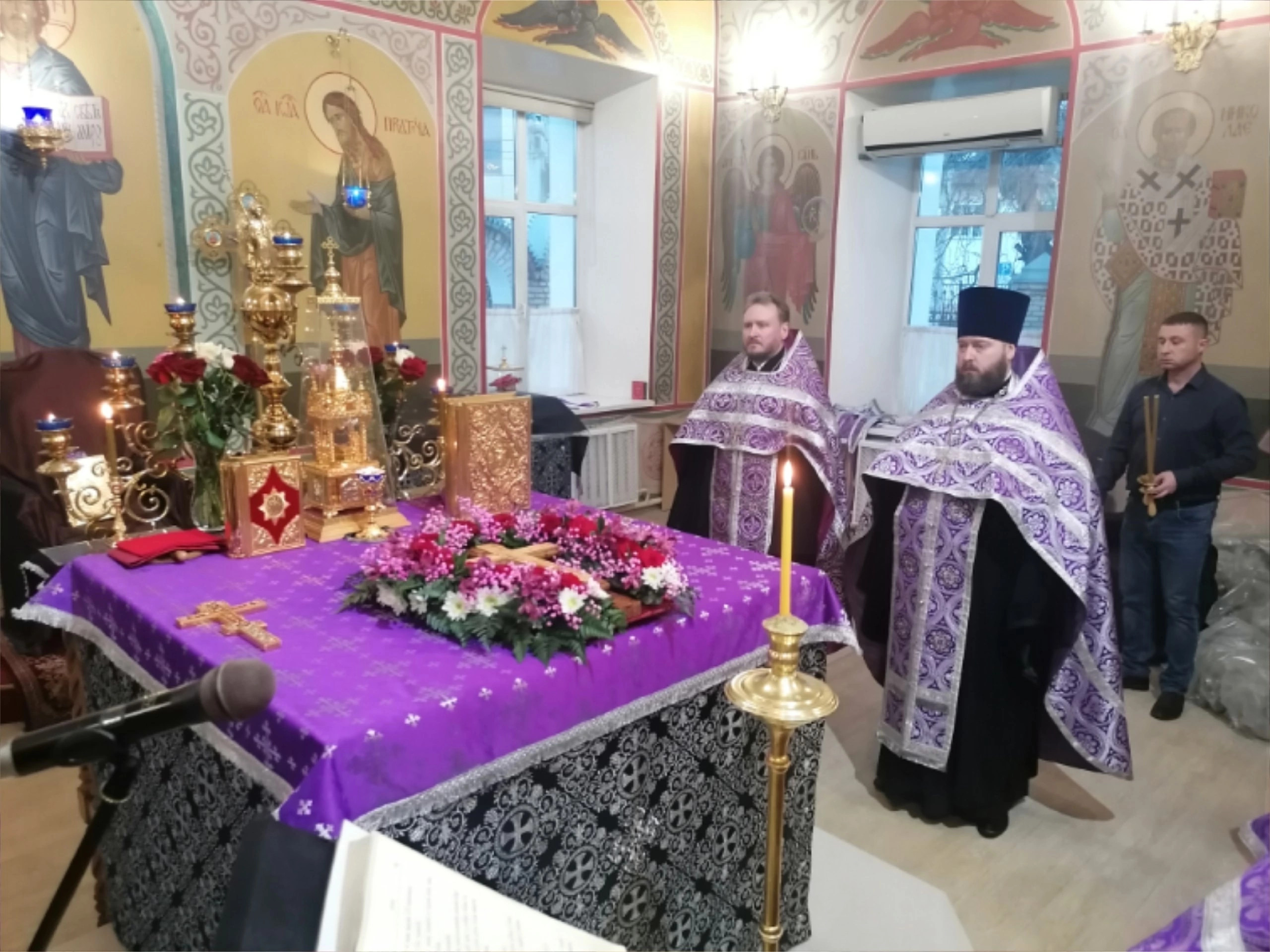 Всенощное бдение в канун Крестопоклонной Недели Великого поста