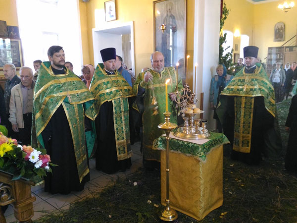 Всенощное бдение накануне дня святой Троицы