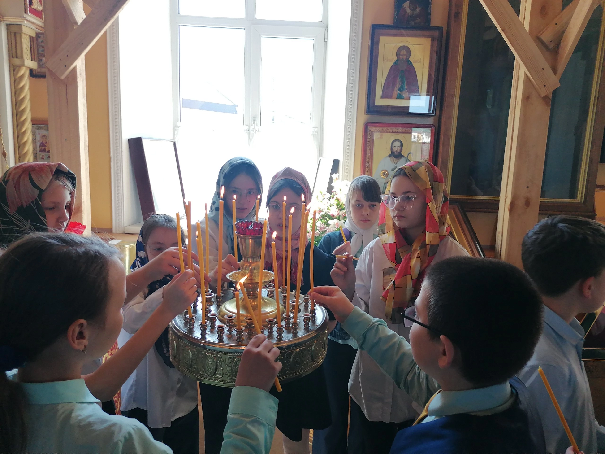 Встреча священника с учениками средней школы №60