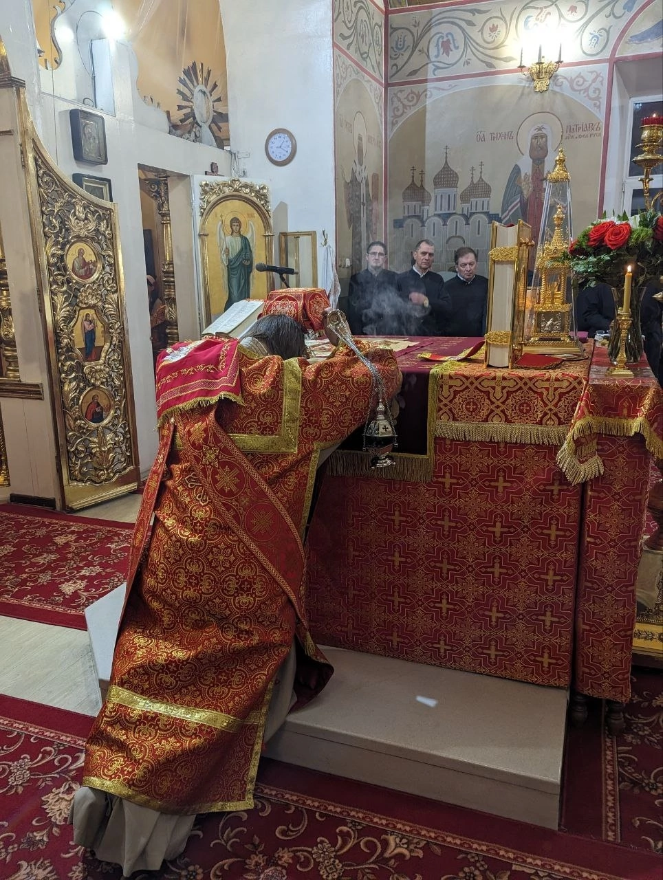 В праздник Светлого Христова Воскресения протоиерей Александр Филиппов совершил торжественное богослужение в нашем храме