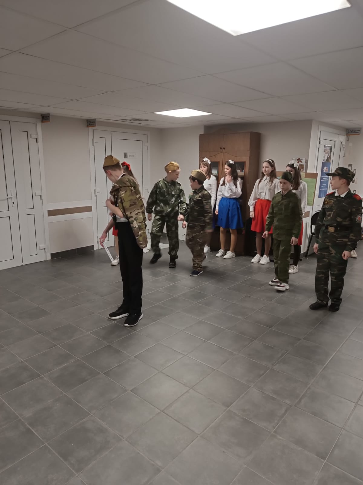 Воспитанники воскресной школы Никольского храма в Терновке  выступили с концертом для раненых военнослужащих