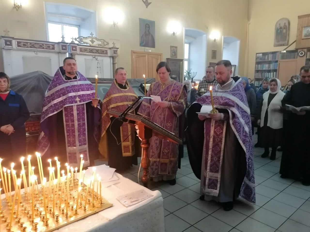 Вечернее богослужение в канун родительской субботы