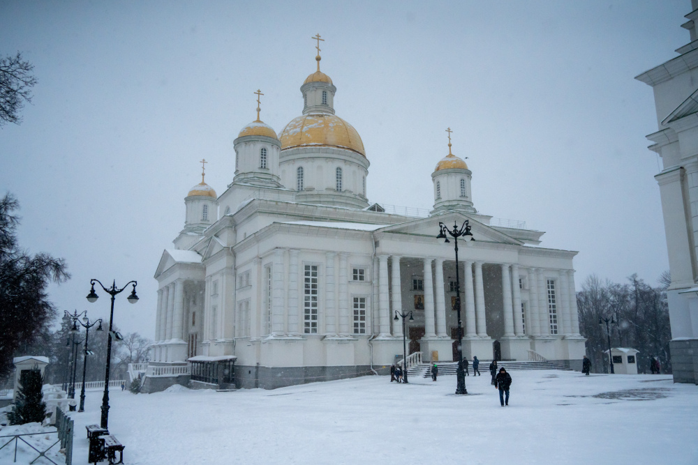 В праздник Рождества Христова протоиерей Александр Филиппов сослужил иерархам Пензенской митрополии за великой вечерней в Спасском кафедральном соборе